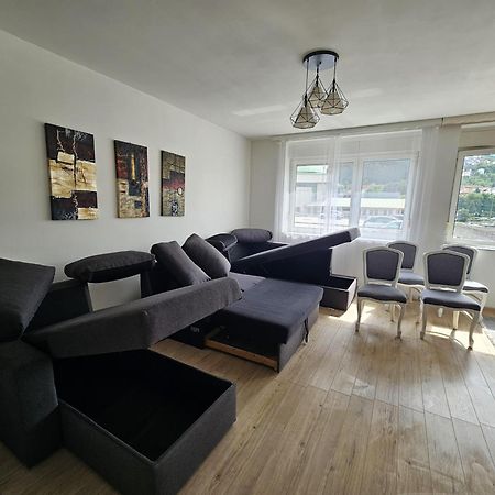 Spacious And Modern Apartment In Town Center Коніц Екстер'єр фото
